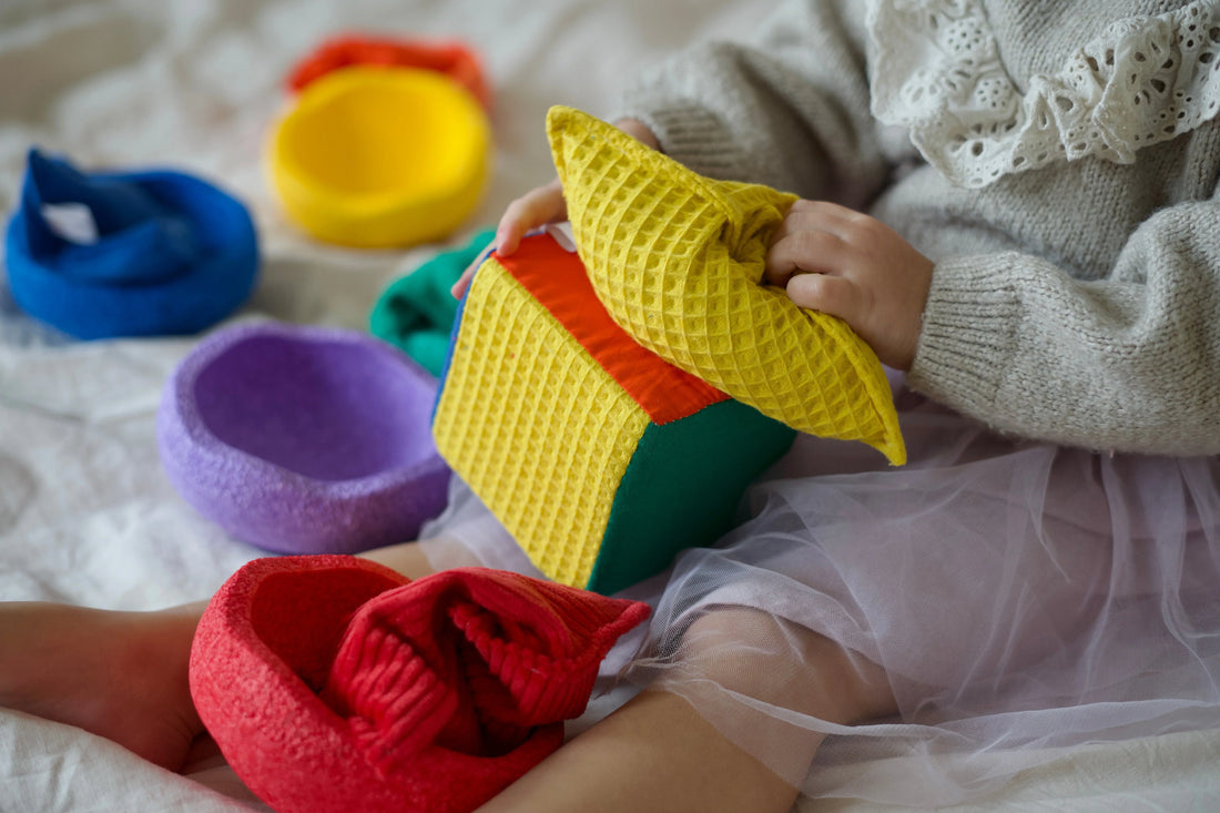 Sensorisch speelgoed: 5 tips met pittenzakjes - Pit and play