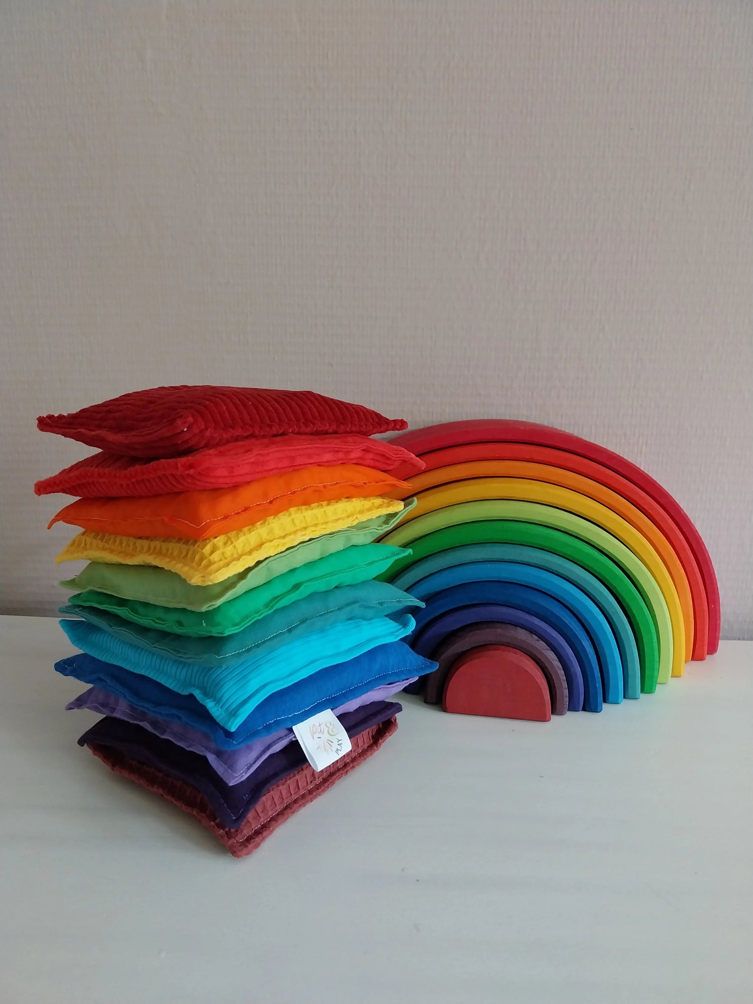 Pittenzakjes speelgoed regenboog pit and Play