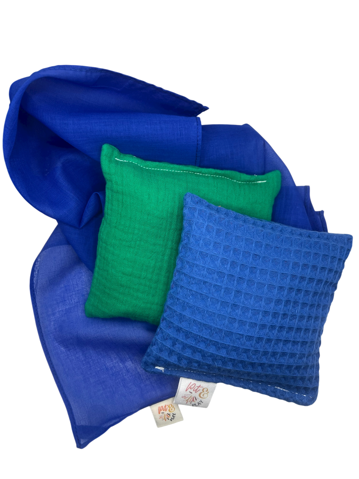 2 Kirschkernsäckchen und blauer Playcotton
