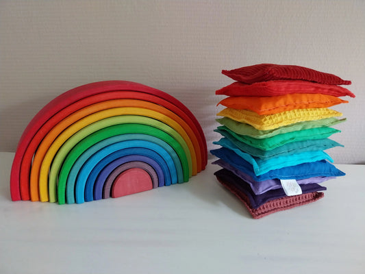 🌈 Sensorische Pittenzakjes – Set van 12 Regenboog Pittenzakken – Combineer met Grimm’s Regenboog & Stapelstein - Pit and play