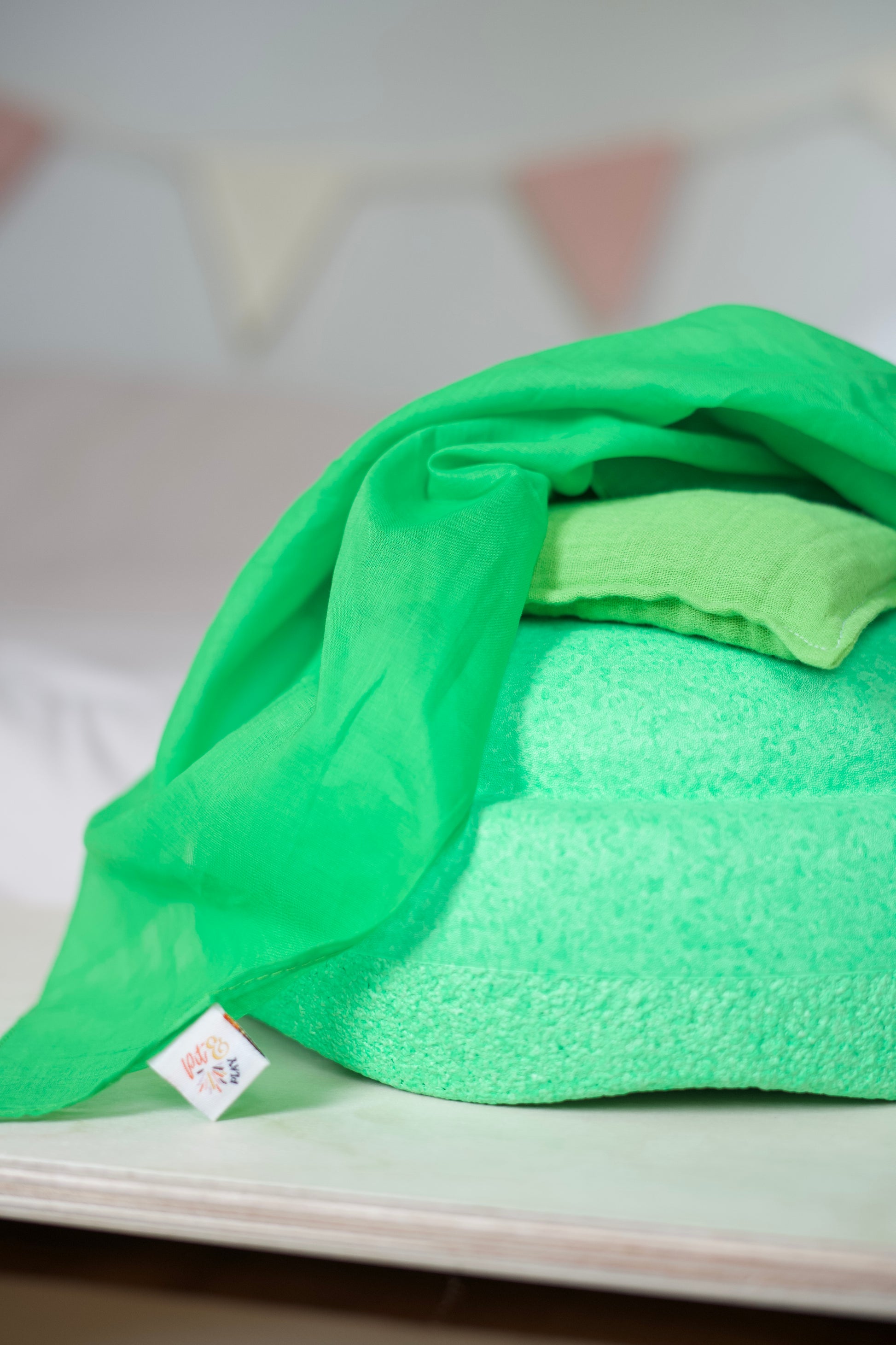 Speeldoek fel groen - Large 75x75cm - Playcotton - Pit and play