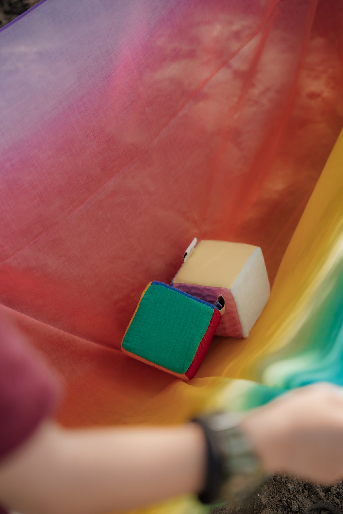 XL speeldoek fade Regenboog